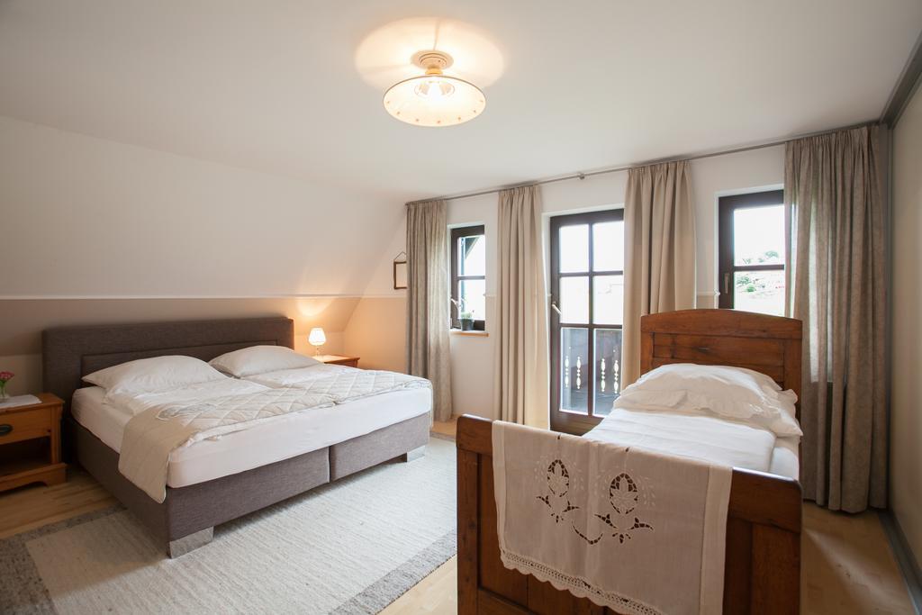 Ferienhaus Neubauer 스피에펠트 외부 사진